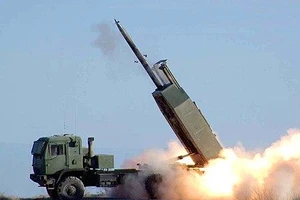 VIDEO: Ukraine khoe uy lực của hệ thống HIMARS mà Mỹ viện trợ