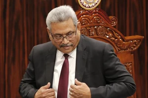 Tổng thống Sri Lanka gửi email từ chức khi đang ở Singapore