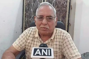 Sau 22 năm theo đuổi cũng thắng kiện 20 rupee tức 6 ngàn đồng