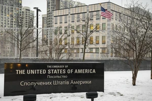 Mỹ giục dân rời Ukraine gấp, cảnh báo rằng Nga đang tăng tấn công cơ sở dân sự, công quyền