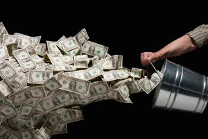 Lãnh đạo BRICS: Nga, Ấn Độ không cần đồng USD nữa 