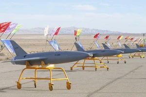 Iran hé lộ UAV cảm tử mới có sức mạnh vô song 