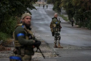 Nóng Nga-Ukraine 16-9: Bộ trưởng Quốc phòng Nga sẽ điều trần Hạ viện; hai bên cáo buộc nhau thảm sát 440 dân thường