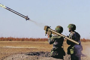 VIDEO: Ukraine bắn cháy 'cá sấu' Ka-52 Nga bằng hệ thống tên lửa vác vai Igla