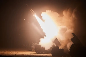 VIDEO: 'Bất ngờ' trong đêm của Ukraine