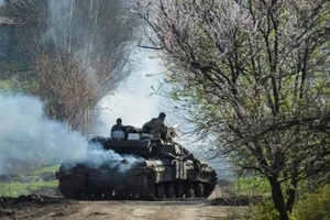 Nóng Nga-Ukraine 13-4: Kinh hoàng video hành quyết lính Ukraine; Nga loại lính chi viện Ukraine ở Bakhmut 