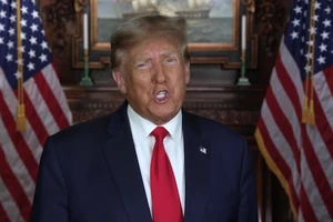 Ông Trump: Không thể tưởng tượng được ông Biden tái tranh cử 