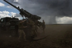 Chiến sự Nga-Ukraine 14-3: UAV Ukraine tấn công ồ ạt lãnh thổ Nga; Ông Putin nêu điều kiện hòa đàm