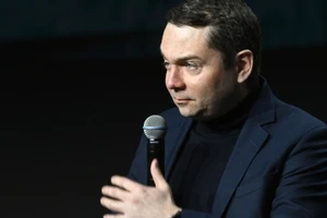 Một tỉnh trưởng Nga bị đâm vào bụng