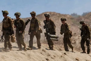 Trung Quốc phản ứng gắt vụ Mỹ triển khai hệ thống tên lửa tới Philippines 