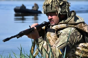 Chiếm bờ đông sông Dnipro - chiến thuật sai lầm của Ukraine? 