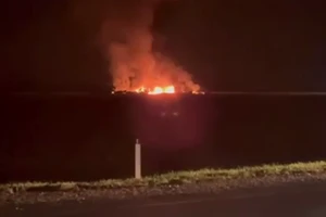 VIDEO: Máy bay ném bom Tu-22M3 Nga bốc cháy và rơi ở Siberia