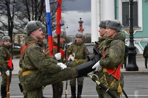 Chiến sự Nga-Ukraine 17-9: Nga giành lại đất ở Kursk; Ông Putin tăng quy mô quân đội; Ukraine thương vong lớn ở Donetsk