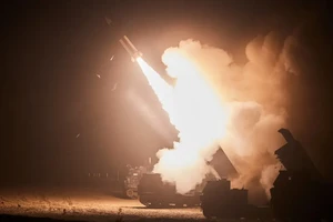 Dồn dập tung đòn tên lửa ATACMS sang đất Nga, Ukraine có tạo ra bước ngoặt? 