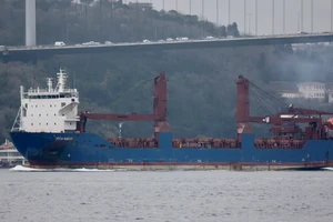 Nổ lớn, tàu chở hàng của Nga chìm ở Địa Trung Hải 