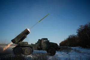 Chiến sự Nga-Ukraine 20-2: Thực hư tin quân Nga chọc thủng phòng tuyến Kursk tràn sang Ukraine; Ông Trump gọi ông Zelensky là 'nhà độc tài'