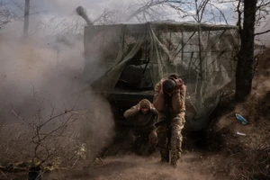 Chiến sự Nga-Ukraine 1-4: Nga dùng chiến thuật ống cống tập hậu Ukraine ở Donetsk; Ông Trump không hài lòng cả ông Putin lẫn ông Zelensky