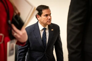 NYT: Ngoại trưởng Mỹ yêu cầu rà soát mạng xã hội của người xin visa