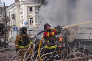 Chiến sự Nga-Ukraine 15-4: Nga đánh mạnh bắc và nam Ukraine, nêu lý do nã tên lửa đạn đạo vào Sumy