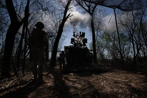 Chiến sự Nga-Ukraine 29-4: Kiev chỉ trích lệnh ngừng bắn 3 ngày của Moscow; UAV Ukraine tấn công cơ sở sản xuất linh kiện tên lửa Nga