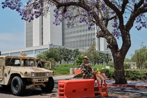Biểu tình ở Mỹ: Thủy quân lục chiến được triển khai ở Los Angeles; Sắp đồng loạt 2.000 cuộc biểu tình khắp 50 bang
