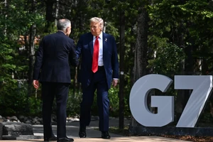 Tổng thống Trump bác tin rời họp G7 sớm để bàn ngừng bắn Israel-Iran