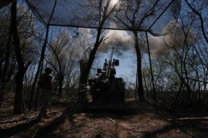 Chiến sự Nga-Ukraine 15-7: Nga tiến nhanh ở Donetsk, Zaporizhia; Ông Trump tăng viện trợ Ukraine