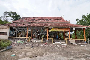 Campuchia đóng cửa gần 500 trường học, cấm bay qua vùng chiến sự