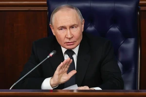 Ông Putin doạ trừng phạt chủ mưu vụ tấn công đẫm máu ở Luhansk