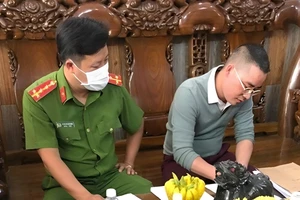 Ông Nguyễn Văn Chung, cựu tổng giám đốc Công ty DCB tại cơ quan điều tra. Ảnh: CACC.