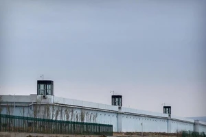 Một góc Trại cải tạo số 3 Urumqi ở Tân Cương, Trung Quốc. Ảnh: AP