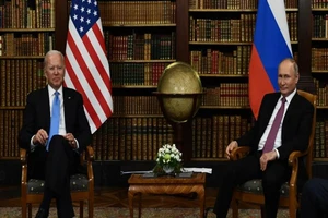 Tổng thống Mỹ Joe Biden (trái) và Tổng thống Nga Vladimir Putin. Ảnh: AFP