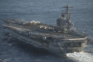 Tàu sân bay USS George Washington của Hải quân Mỹ. Ảnh: CNN