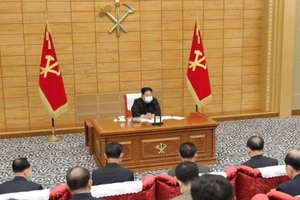 Triều Tiên mở các cuộc họp khẩn tìm cách đối phó dịch COVID-19. Ảnh: EPA