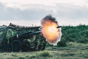 Binh sĩ Đài Loan tập trận pháo binh. Ảnh: LỰC LƯỢNG PHÒNG VỆ ĐÀI LOAN