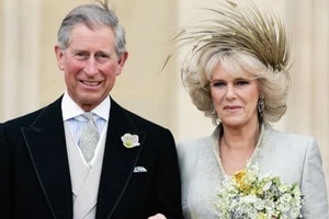 Thái tử Charles và bà Camilla trong lễ kỷ niệm 14 ngày cưới. ẢNH: GETTY IMAGES