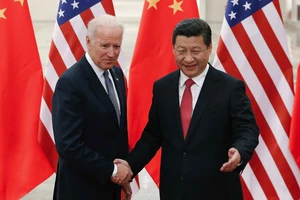 Chủ tịch Trung Quốc Tập Cận Bình (phải) Tổng thống Mỹ Joe Biden. Ảnh: AP