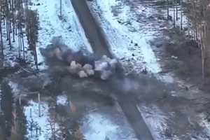 VIDEO: Ukraine lần đầu phá huỷ xe chiến đấu ‘Kẻ huỷ diệt’ của Nga