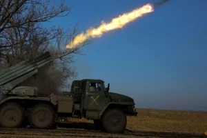 Nóng Nga-Ukraine 14-2: Nga chọc thủng phòng tuyến Ukraine, tấn công hỗn loạn Bakhmut; Tiêm kích Nga vào không phận NATO