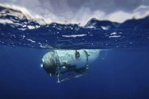 Tàu ngầm mất tích khi tham quan xác Titanic: Kết cấu tàu và tour