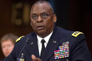 F-15 Mỹ oanh tạc kho vũ khí cho là của Iran ở Syria