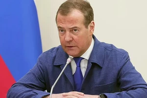 Ông Medvedev ủng hộ ông Putin tái tranh cử tổng thống
