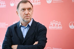 Tỉ phú Nga đệ đơn kiện chính phủ Úc trừng phạt mình