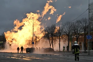 Chiến sự Nga-Ukraine 5-1: Nga nói hạ loạt UAV Ukraine ở Crimea, sẽ cấp quốc tịch cho lính nước ngoài phục vụ Nga