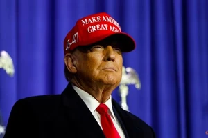 Vụ ông Navalny chết trong tù: Ông Trump lên tiếng, EU bàn trừng phạt Nga