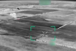 VIDEO: Nga rải bom lượn chính xác cao vào điểm tập kết quân Ukraine