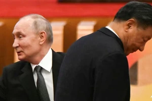 Lời qua tiếng lại nghi vấn Trung Quốc giúp Nga sản xuất UAV, tên lửa