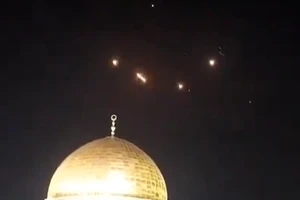 Iran, Israel đánh giá chỏi nhau về đòn trả đũa 