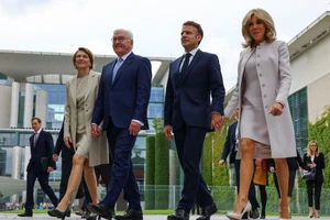 Sau 24 năm, Tổng thống Pháp thăm Đức 