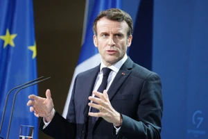 Tổng thống Pháp Emmanuel Macron giải tán quốc hội